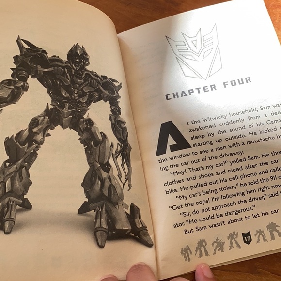 3 x Transformers Softcover Books - Picture 10 of 10
